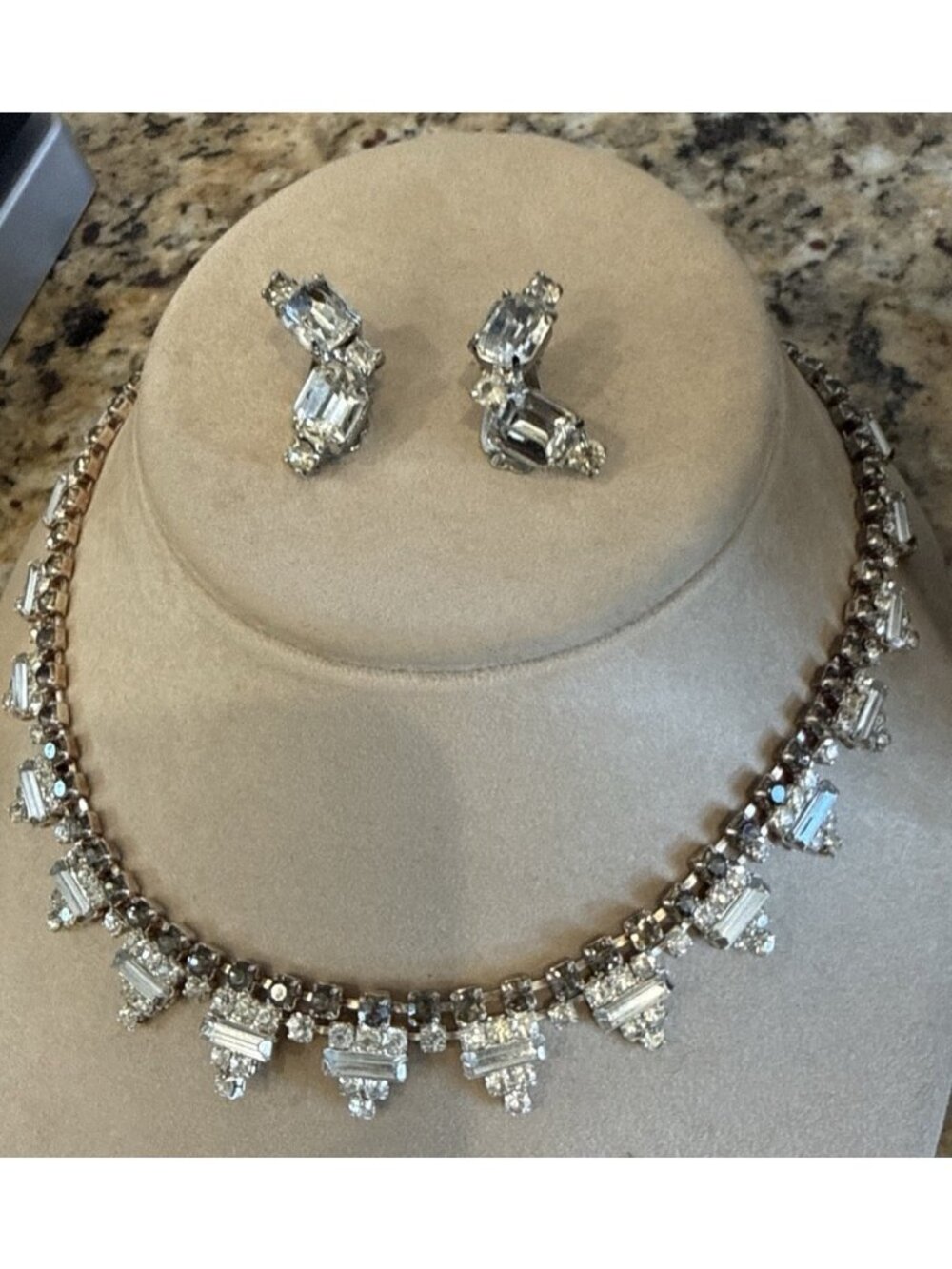 Rhinestone Collar Necklace & Clip On Earrings Art Deco Glass Stones Vintage